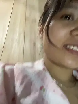 Ngoc-bbi online show from April 2026 01:44:02 PM