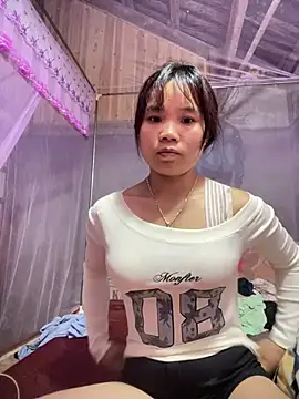 Snapshot of Ngoc-bbi chatting on May 2026 01:38:01 PM Ngoc-bbi online show from May 2026 01:38:01 PM