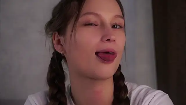 MelaniSeiver online show from September 2025 01:18:02 AM