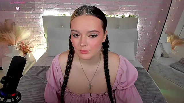 HeyMary online show from September 2025 05:09:01 AM