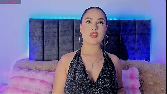 AnaLevii online show from April 2026 01:14:01 AM