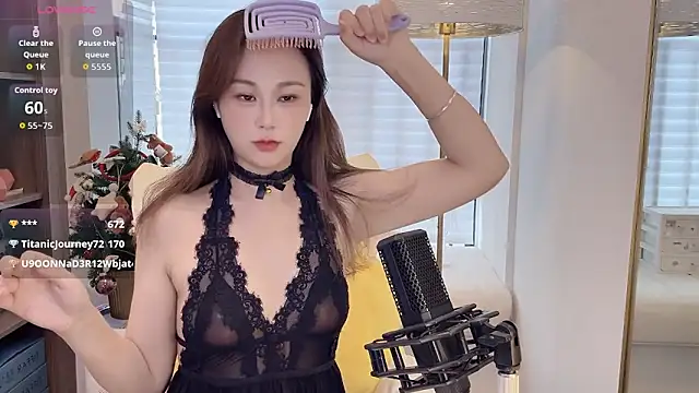 BlueBaby-77 online show from September 2025 02:33:01 AM