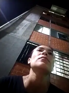 dulcelatin21 online show from December 2025 02:06:02 AM