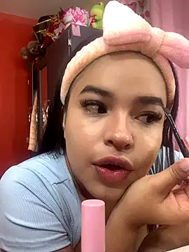 SweetSophie26 online show from November 2025 11:26:01 PM