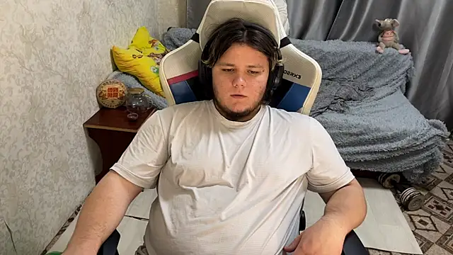 desiredude9 online show from September 2025 07:50:01 PM