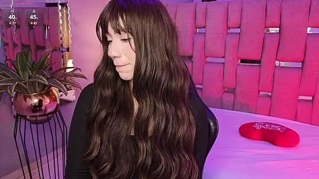 ZharaLux online show from January 2026 12:32:02 PM