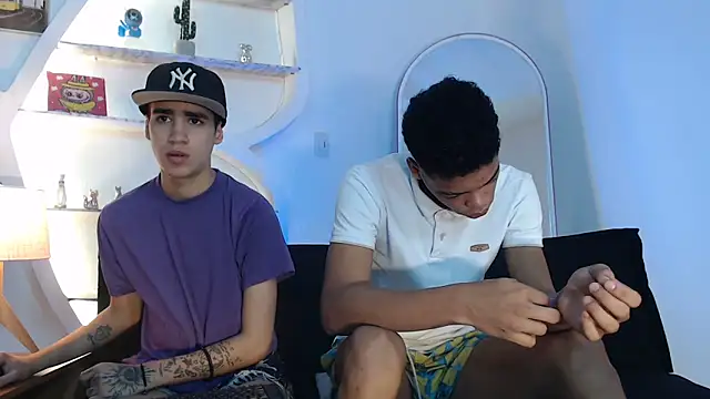 PRETTY FEM online show from September 2025 01:24:02 PM