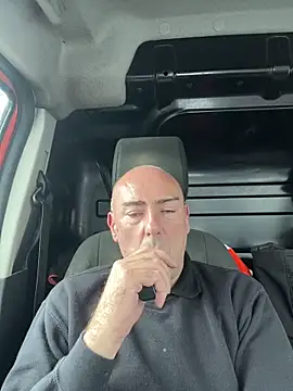 Richmcgee online show from May 2026 01:28:01 PM