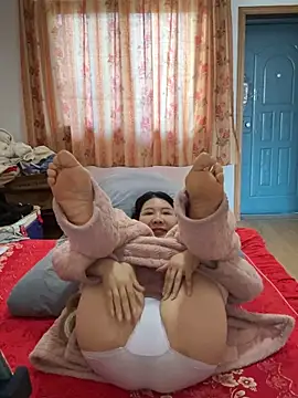 xiiuuff18 online show from March 2026 12:15:01 AM