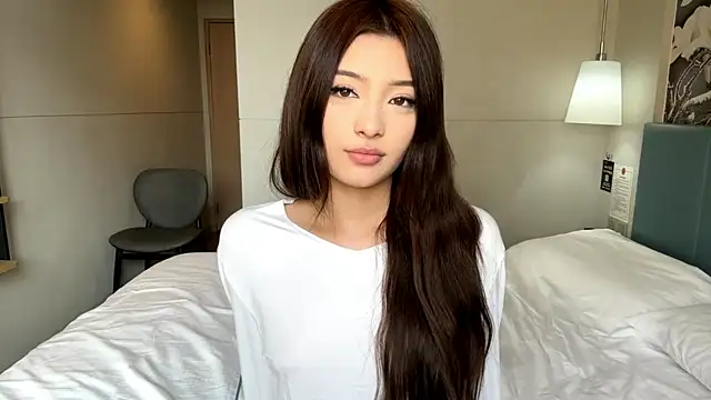 Snapshot of LaurelLeier chatting on January 2026 07:00:01 AM LaurelLeier online show from January 2026 07:00:01 AM