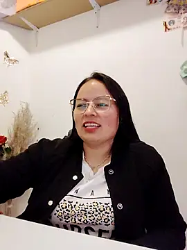 Snapshot of Daliz_Leon chatting on September 2025 02:03:02 AM Daliz Leon online show from September 2025 02:03:02 AM