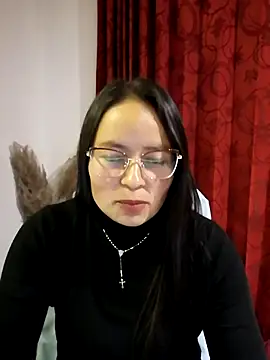 Snapshot of Daliz_Leon chatting on October 2025 10:54:02 PM Daliz Leon online show from October 2025 10:54:02 PM
