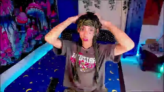Snapshot of Thedoll_ethan7 chatting on May 2026 02:40:01 AM Thedoll ethan7 online show from May 2026 02:40:01 AM