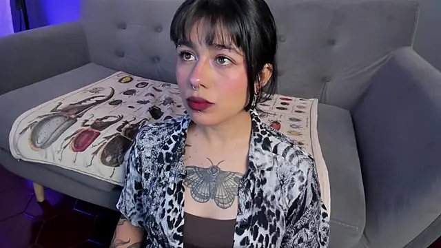 flower smith  online show from April 2026 12:28:01 PM