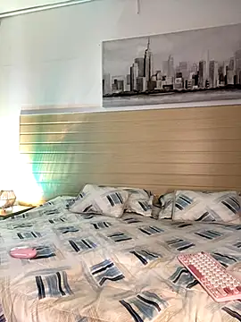 GabiHills online show from November 2025 07:12:01 PM