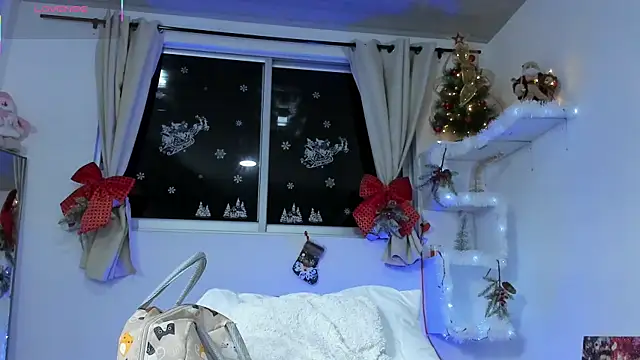 Selenafox 0 online show from November 2025 01:48:02 AM