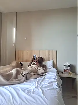 Snapshot of RAWFREAKYVERSE chatting on January 2026 04:48:02 AM RAWFREAKYVERSE online show from January 2026 04:48:02 AM