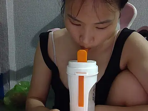Ly-ny online show from May 2026 06:04:01 PM