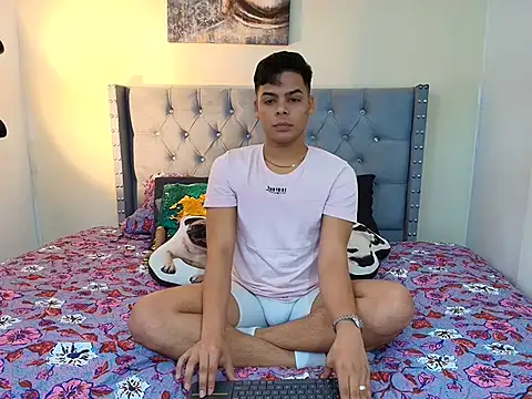 Snapshot of stewart_mateo_ chatting on October 2025 01:58:02 AM stewart mateo  online show from October 2025 01:58:02 AM