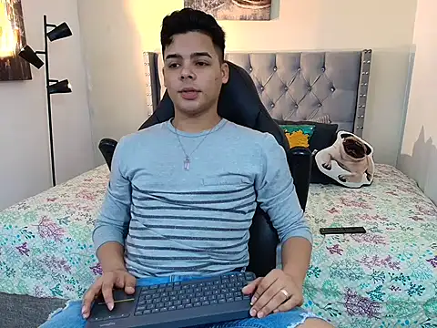 Snapshot of stewart_mateo_ chatting on October 2025 02:01:01 AM stewart mateo  online show from October 2025 02:01:01 AM