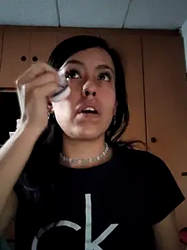 Queen Ashly online show from September 2025 10:43:01 PM