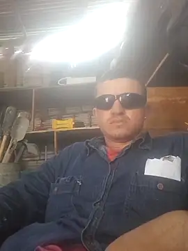 Snapshot of Loquendo2201 chatting on September 2025 05:35:02 PM Loquendo2201 online show from September 2025 05:35:02 PM