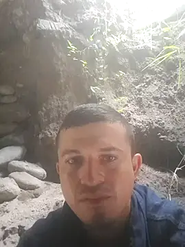 Snapshot of Loquendo2201 chatting on September 2025 08:34:01 PM Loquendo2201 online show from September 2025 08:34:01 PM