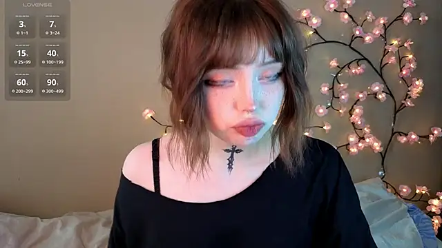 Snapshot of RileyVice chatting on February 2026 08:24:07 AM RileyVice online show from February 2026 08:24:07 AM