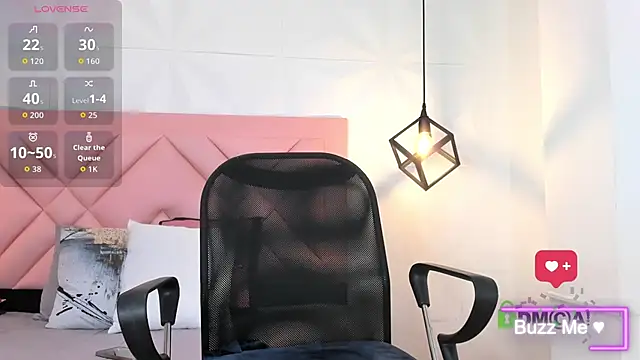 lia harper  online show from April 2026 05:41:02 PM