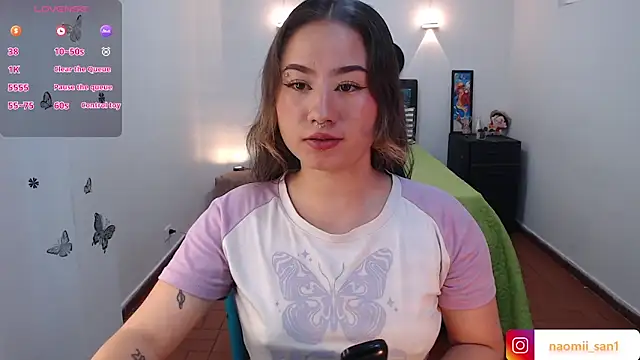 Snapshot of naomii_san chatting on September 2025 10:04:02 PM naomii san online show from September 2025 10:04:02 PM
