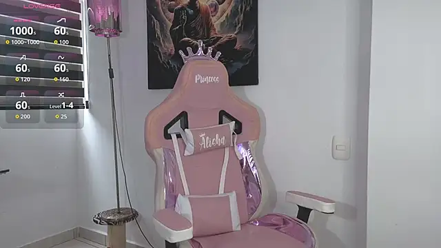 isabella pearl  online show from February 2026 08:16:01 PM