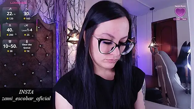 Zami Escobar of online show from December 2025 06:48:02 PM