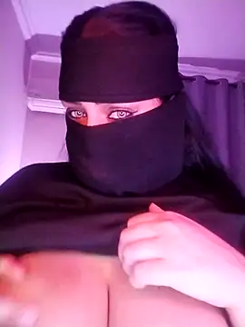 Snapshot of lilyan12 chatting on March 2026 12:50:01 AM lilyan12 online show from March 2026 12:50:01 AM