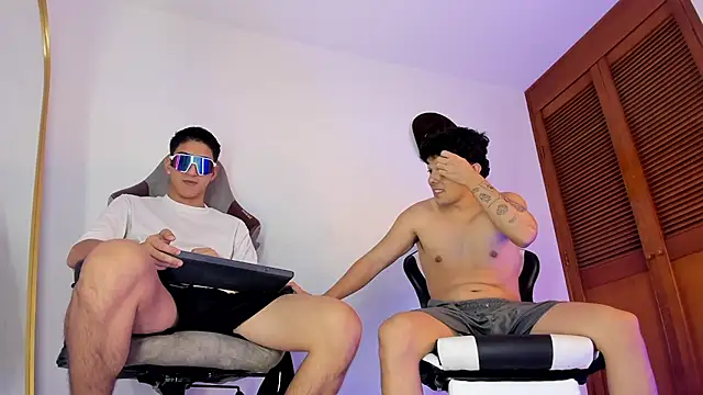 sotooliver3 online show from November 2025 08:52:02 PM