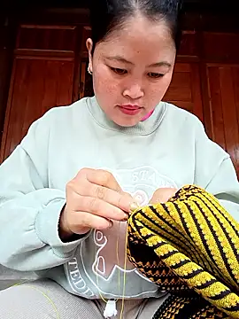 maycuc123 online show from January 2026 01:40:01 AM