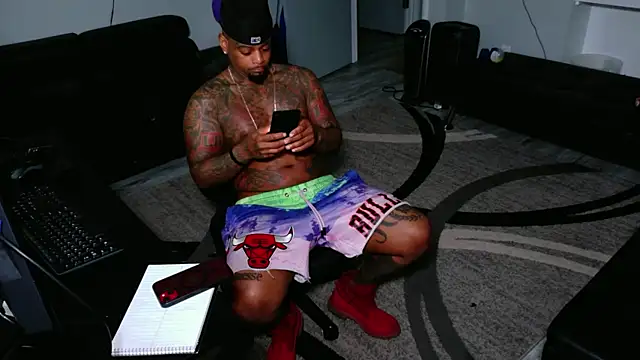 Snapshot of SLANGONDEMHOES chatting on June 2026 02:43:02 PM SLANGONDEMHOES online show from June 2026 02:43:02 PM