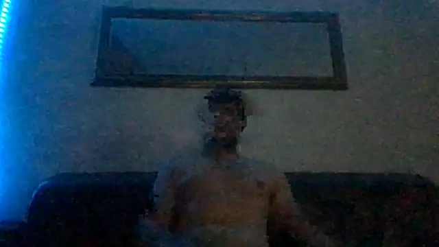 Migo2003 online show from April 2026 10:21:02 PM