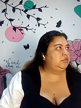 curvy diva  online show from October 2025 11:11:02 AM