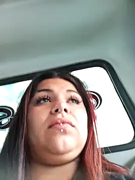 snow belle online show from November 2025 02:16:02 PM