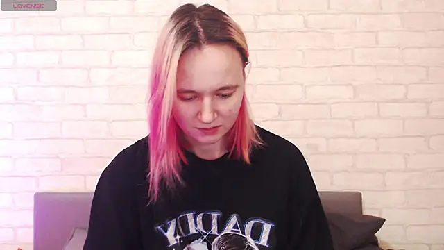 Ericha Stone online show from January 2026 08:07:01 AM