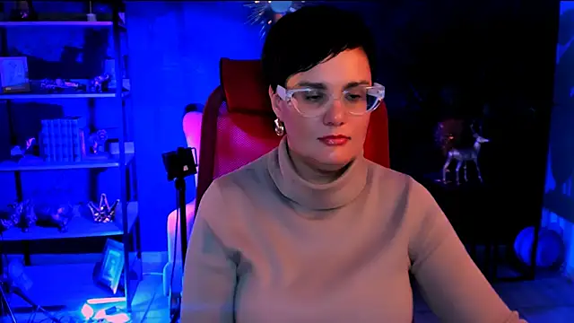 LauraDavidsons online show from December 2025 04:27:01 PM