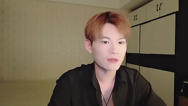 Snapshot of Dancer03 chatting on September 2025 01:44:02 PM Dancer03 online show from September 2025 01:44:02 PM