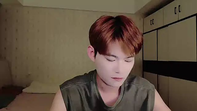 Snapshot of Dancer03 chatting on October 2025 02:37:01 PM Dancer03 online show from October 2025 02:37:01 PM