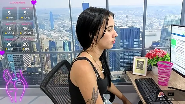 vanesa19  online show from September 2025 01:00:02 PM