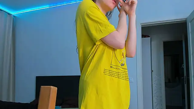 JanetShy online show from December 2025 07:04:02 AM