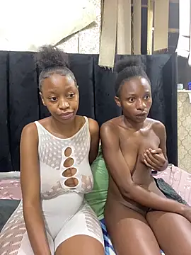 SexyPetitex25 online show from March 2026 02:04:02 AM