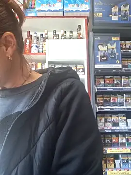 Fluturas2 online show from October 2025 12:15:02 PM