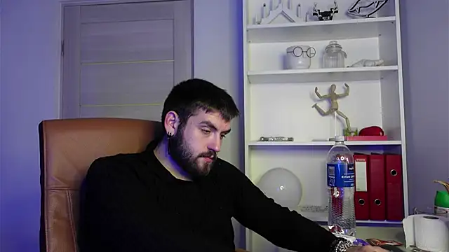 Snapshot of Mike_Platano chatting on October 2025 07:45:01 PM Mike Platano online show from October 2025 07:45:01 PM