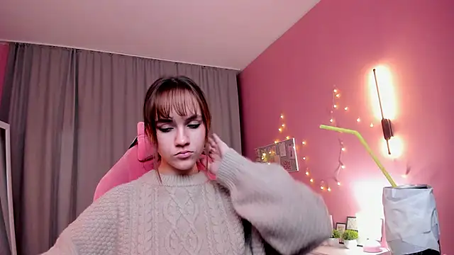 Snapshot of Jamie_Chung chatting on November 2025 01:05:01 AM Jamie Chung online show from November 2025 01:05:01 AM