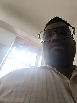 vinay smalldick online show from July 2026 12:19:02 PM